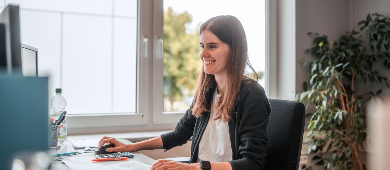 Arbeitsalltag bei ALU-Kanttechnik - B&uuml;ro